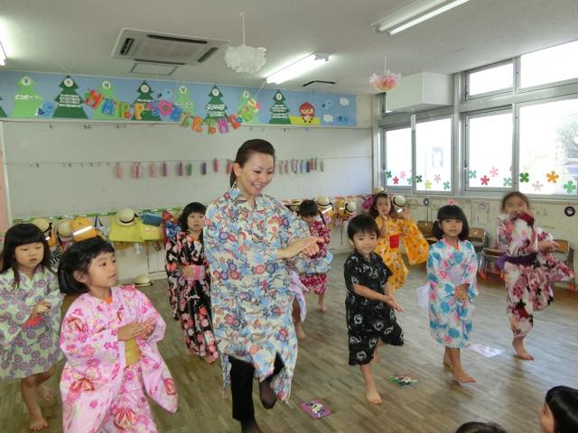 課外授業 琉球舞踊